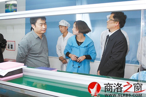 商丹園區(qū)黨工委副書記、管委會常務(wù)副主任崔孝栓檢查指導(dǎo)工作