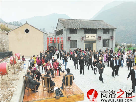 美麗鄉(xiāng)村與鄉(xiāng)土文化相結(jié)合，豐富了美麗鄉(xiāng)村的內(nèi)涵。